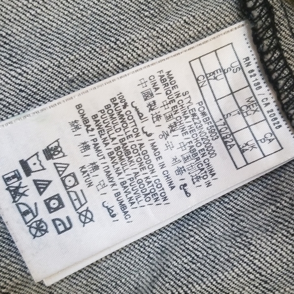 G by Guess jean jacket small - Picture 7 of 7